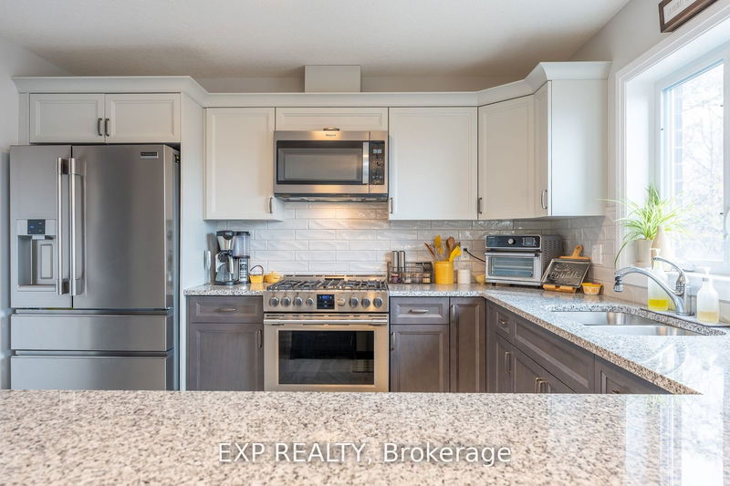 317 Edgehill Dr  Barrie, L4N 9X5 | Image 14