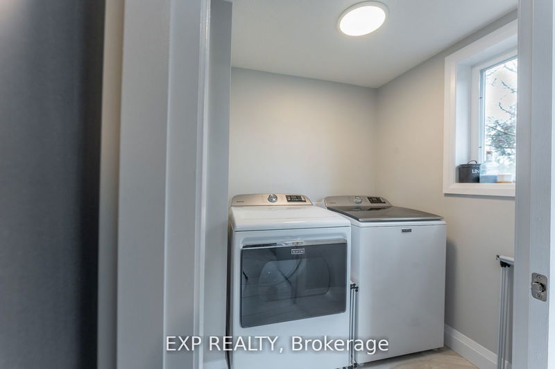 317 Edgehill Dr  Barrie, L4N 9X5 | Image 19