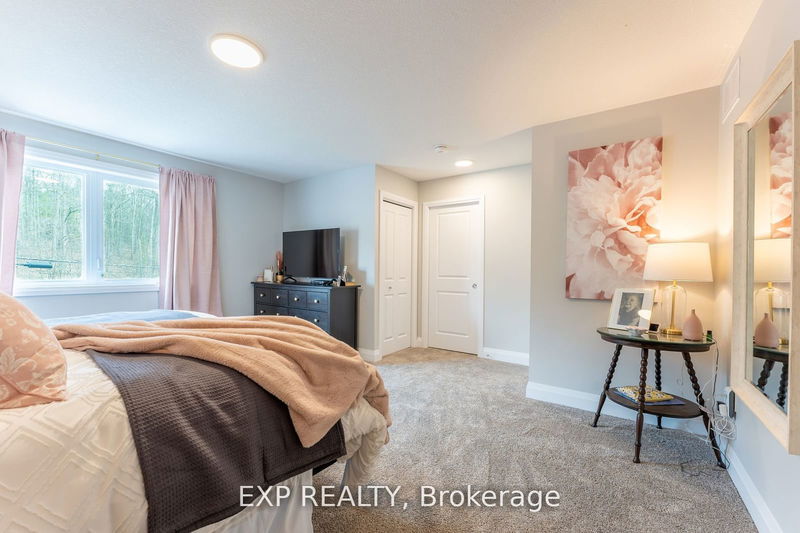 317 Edgehill Dr  Barrie, L4N 9X5 | Image 27