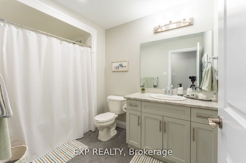 317 Edgehill Dr  Barrie, L4N 9X5 | Image 32