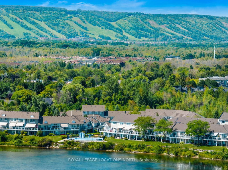 59 Cranberry Surf, Collingwood, L9Y 5C4 | Image 2