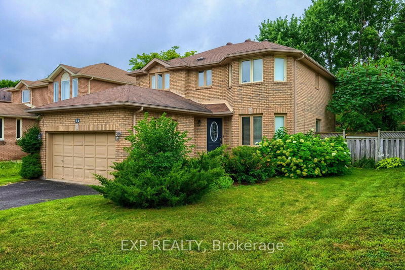 24 Neelands St  Barrie, L4N 7A1 | Image 1