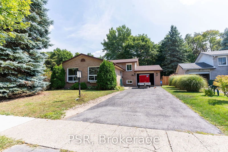 home for lease on Bsmt-27 Austen Lane