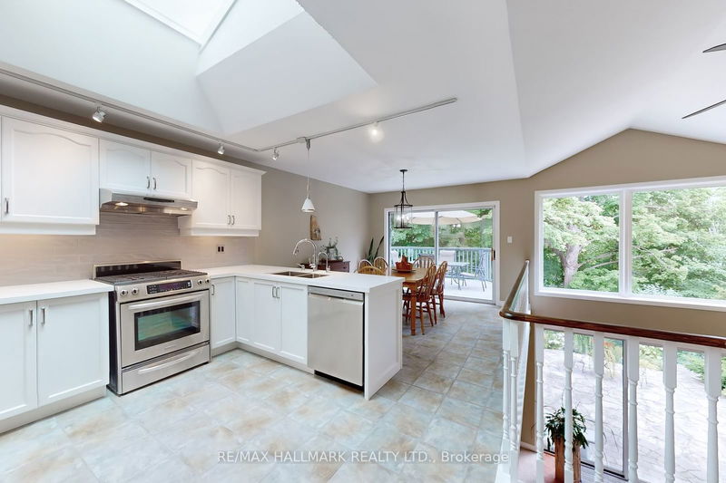 86 Osprey Ridge Rd  Barrie, L4M 6P3 | Image 22