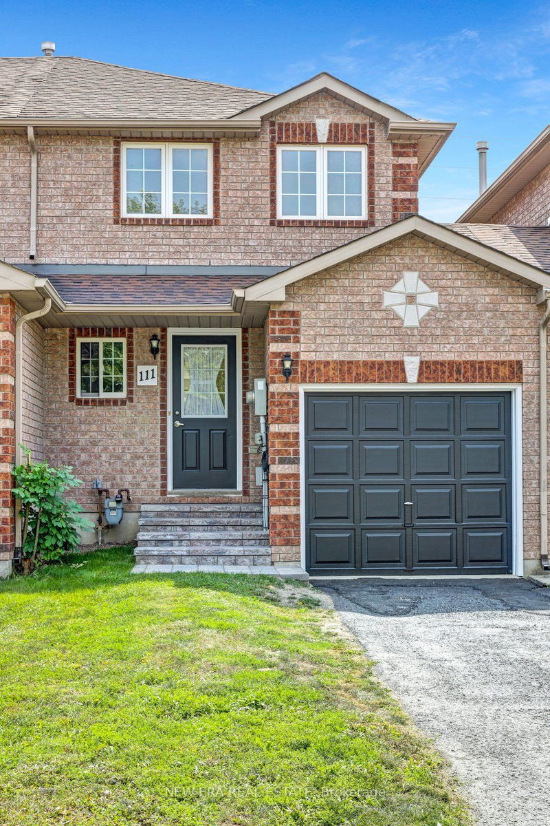 111 Nathan Cres  Barrie, L4N 0S5 | Image 1