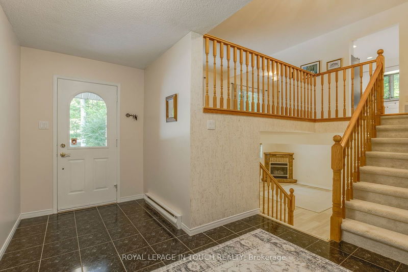 50 Goldfinch Cres  Tiny, L0L 2J0 | Image 10