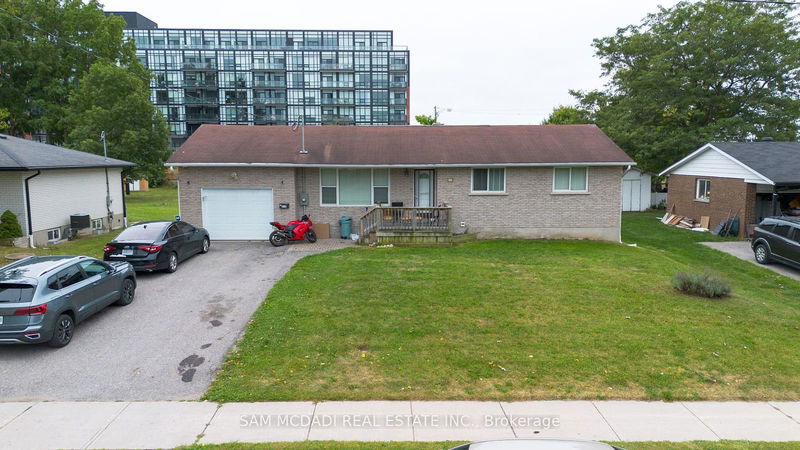 213 Kenneth Ave  Barrie, L4N 4H2 | Image 1