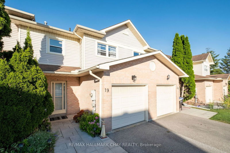  19 - 120 D'Ambrosio Dr  Barrie, L4N 7W3 | Image 2