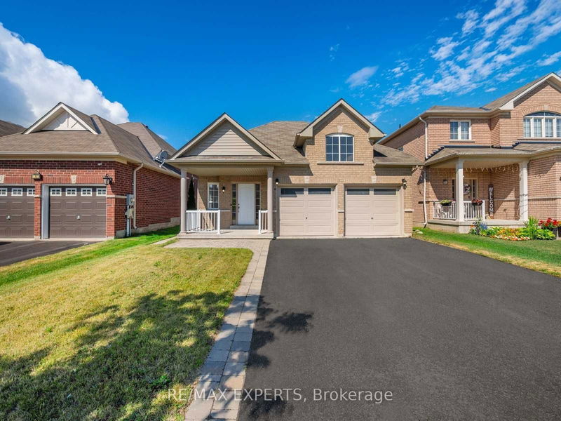 home for lease on BSMT-8 Versailles Crescent