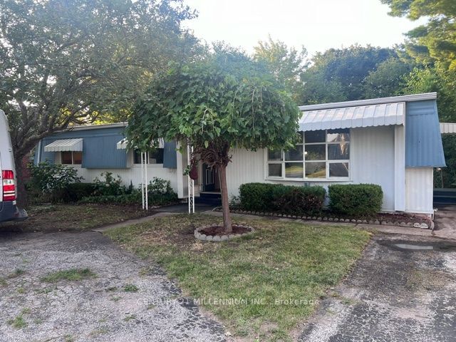 home for lease on 15 Fair Street