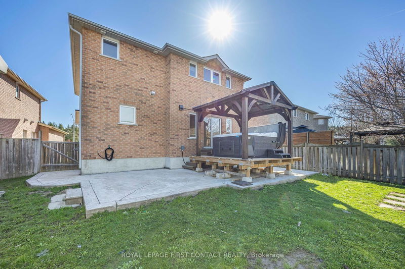 36 Batteaux St  Barrie, L4N 2J3 | Image 29