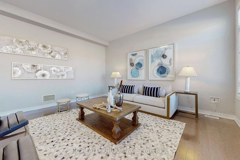 56 Redmond Cres, Springwater, L9X 2A2 | Image 3