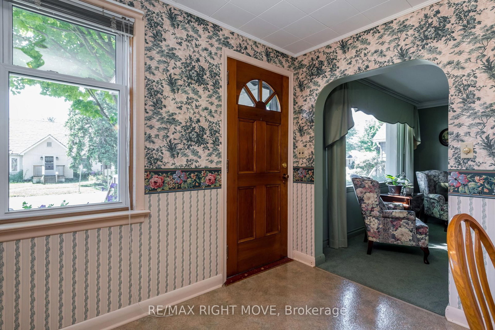 Listing photo 4