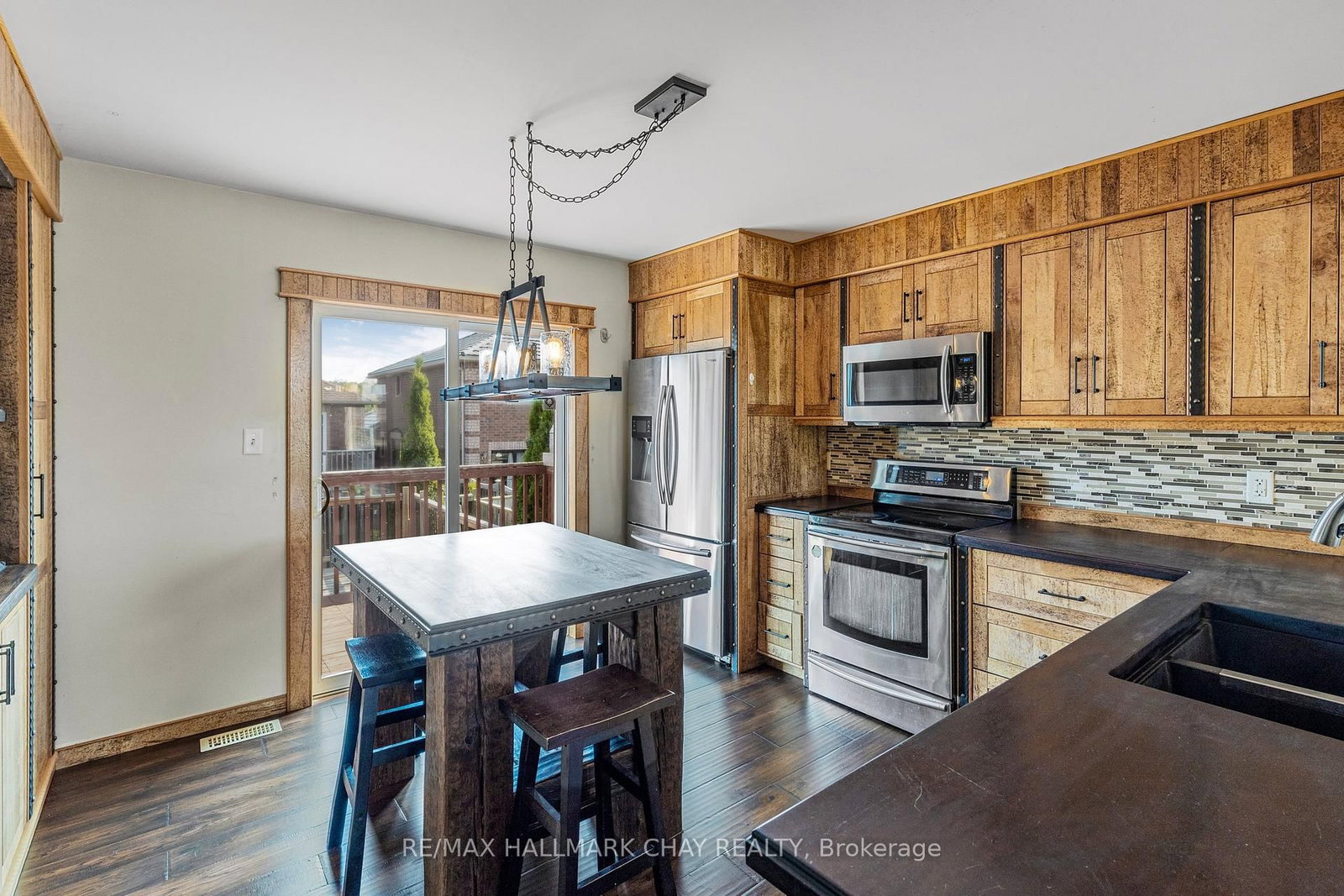 Listing Image 2