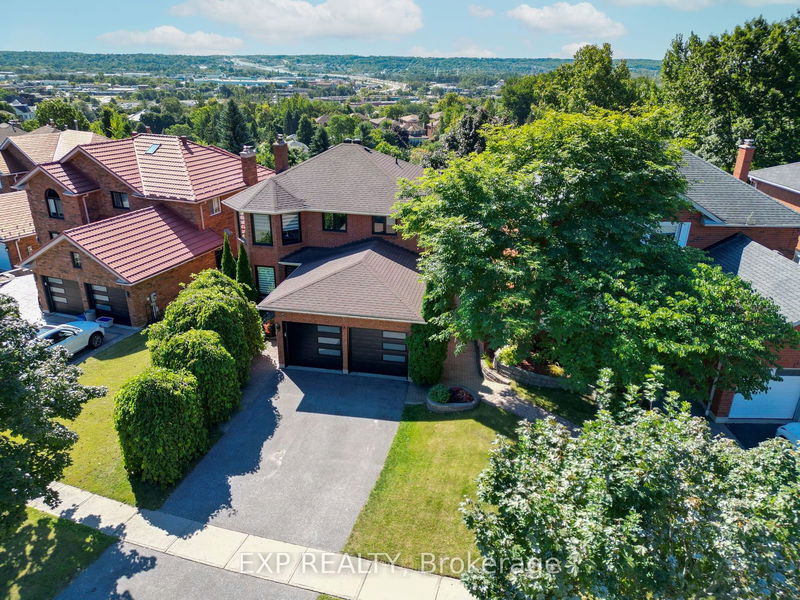 51 Gibbon Dr  Barrie, L4N 6K8 | Image 3