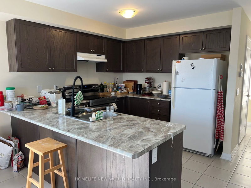 24 Beausoleil Dr  Penetanguishene, L9M 0V8 | Image 6