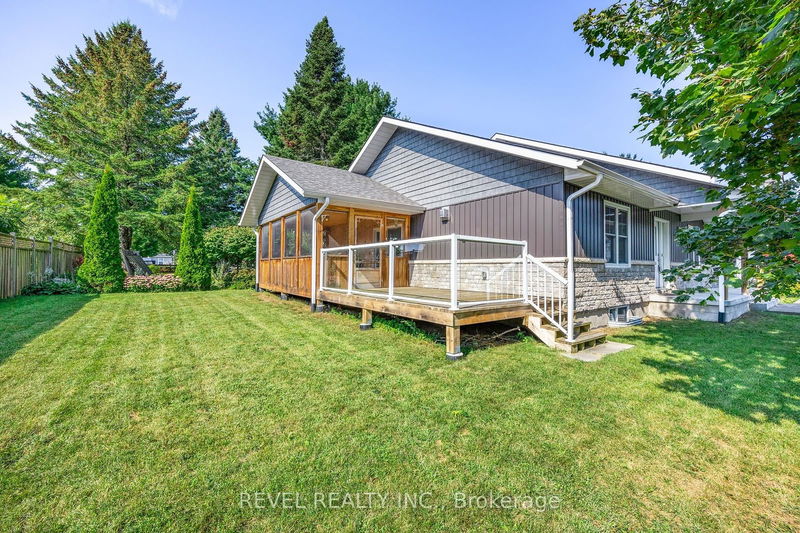 22 Anne St  Penetanguishene, L9M 1K4 | Image 25