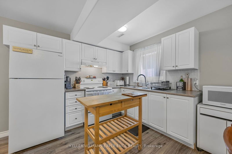 347 Blake St  Barrie, L4M 1L1 | Image 26