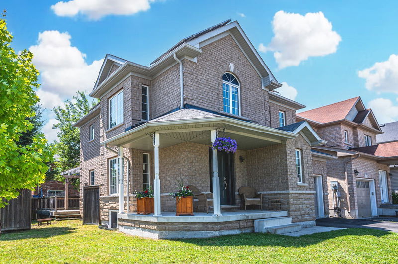 31 Megan Cres  Barrie, L4N 6E2 | Image 1