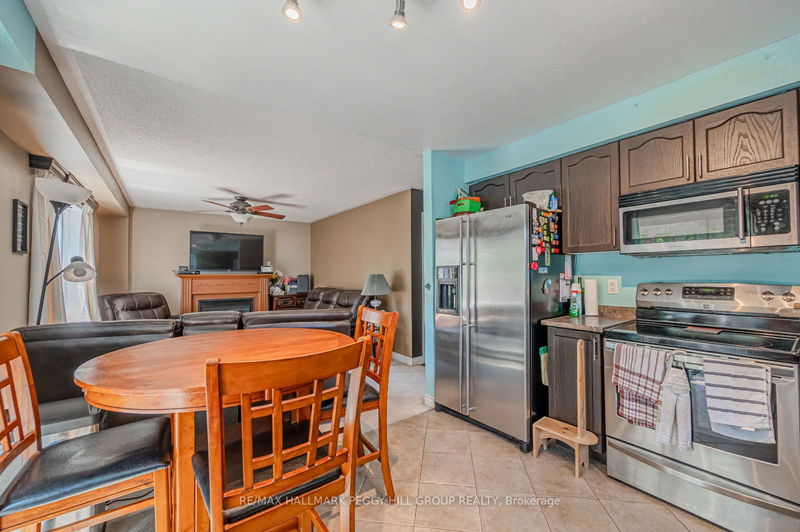 31 Megan Cres  Barrie, L4N 6E2 | Image 5