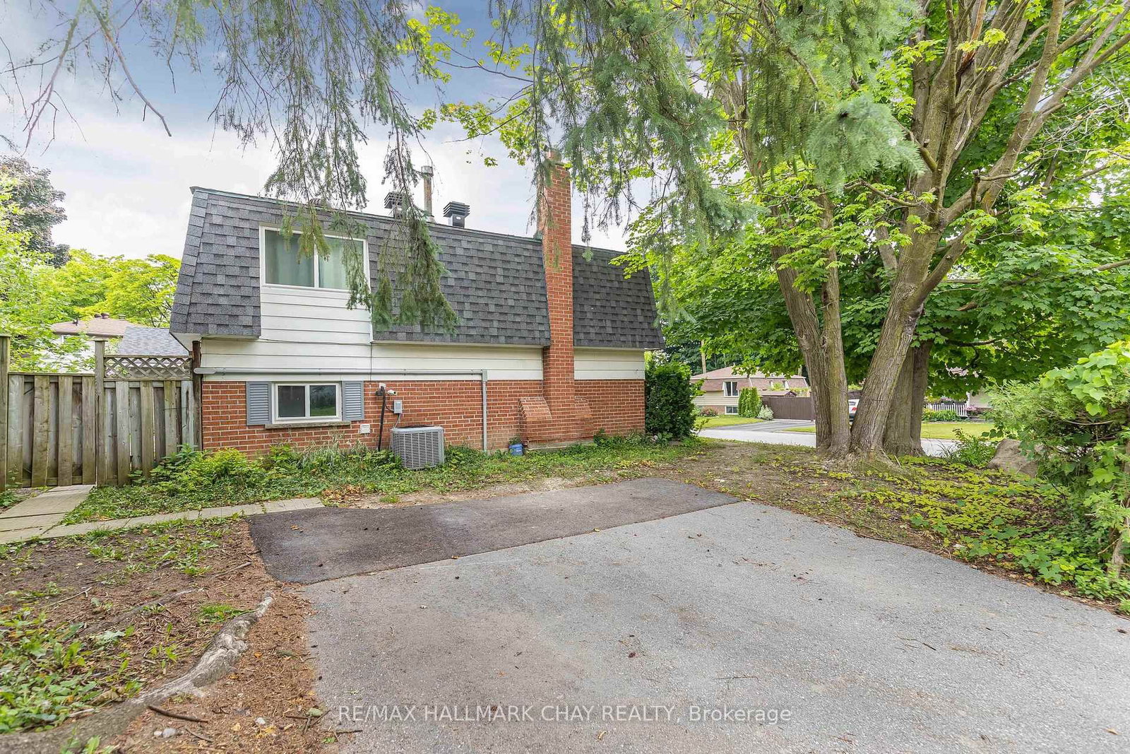 Listing photo 5