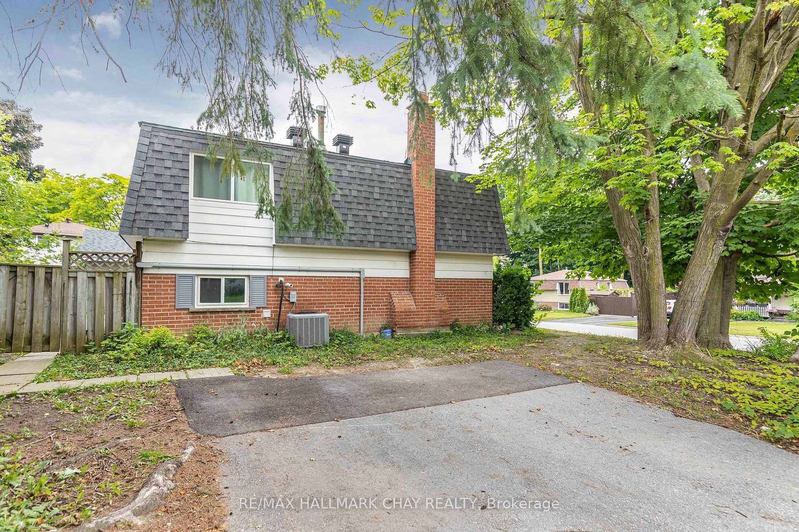 Listing Image 6