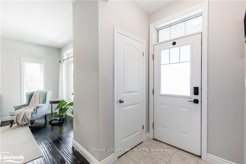 67 Brooke Ave, Collingwood, L9Y 0C5 | Image 3