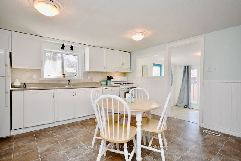 179 Melrose Ave  Wasaga Beach, L9Z 2T2 | Image 5