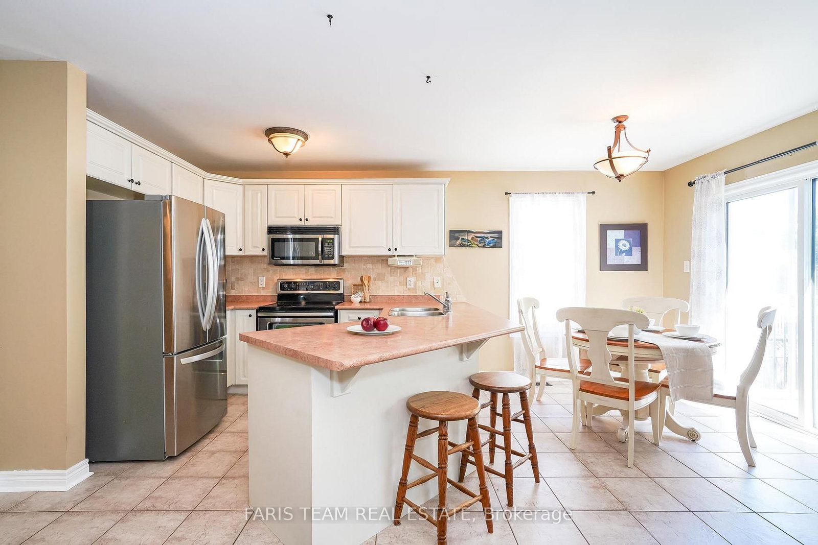 Listing Image 5