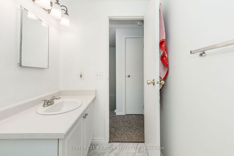 49 BURNS Circ  Barrie, L4N 5J8 | Image 15