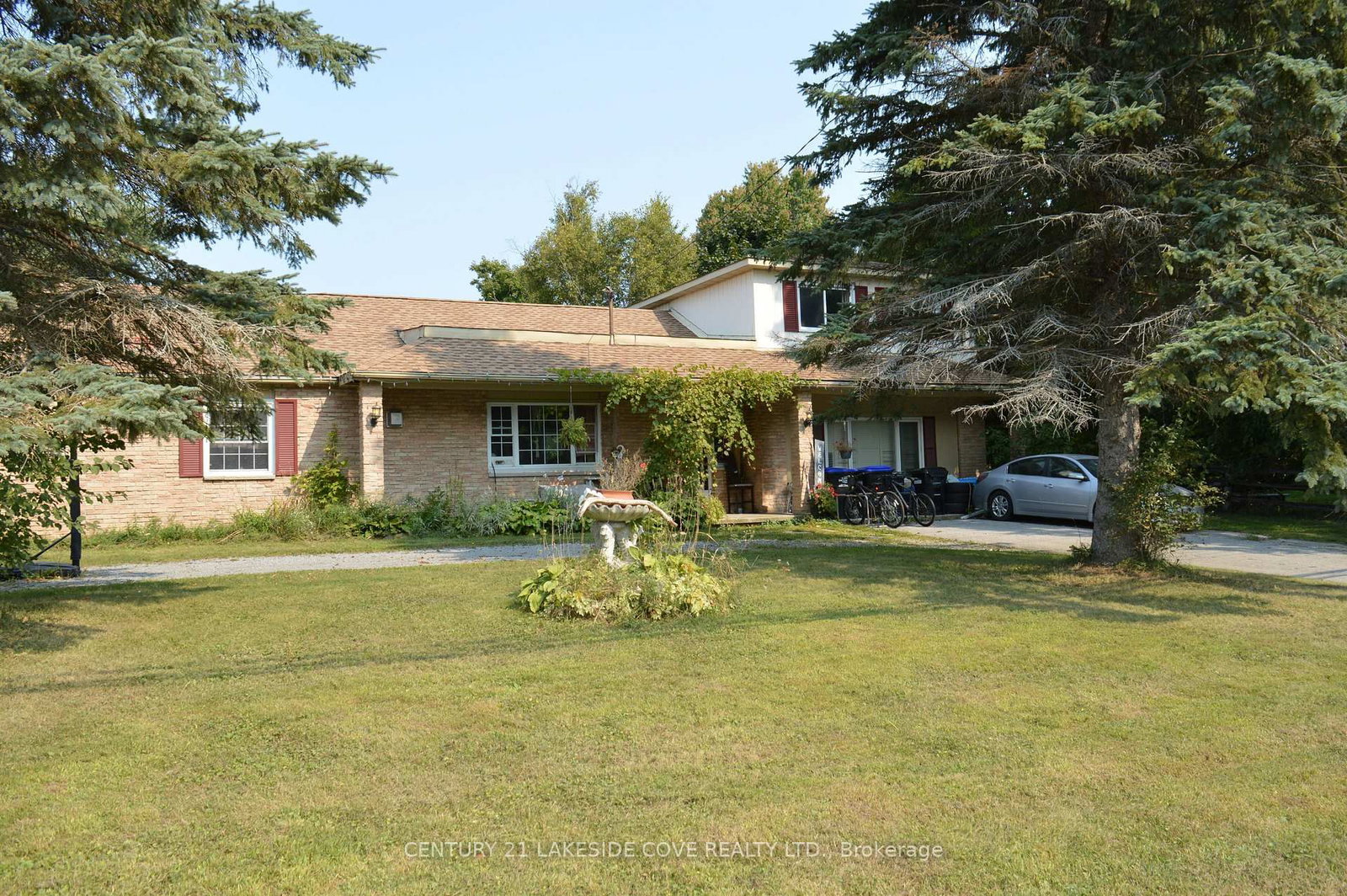 Listing Image 4
