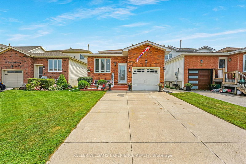 57 Downing Cres  Barrie, L4N 8V6 | Image 2