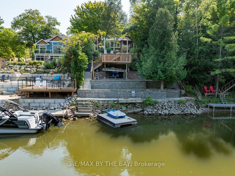 104 Knox Rd E, Wasaga Beach, L9Z 2T5 | Image 2