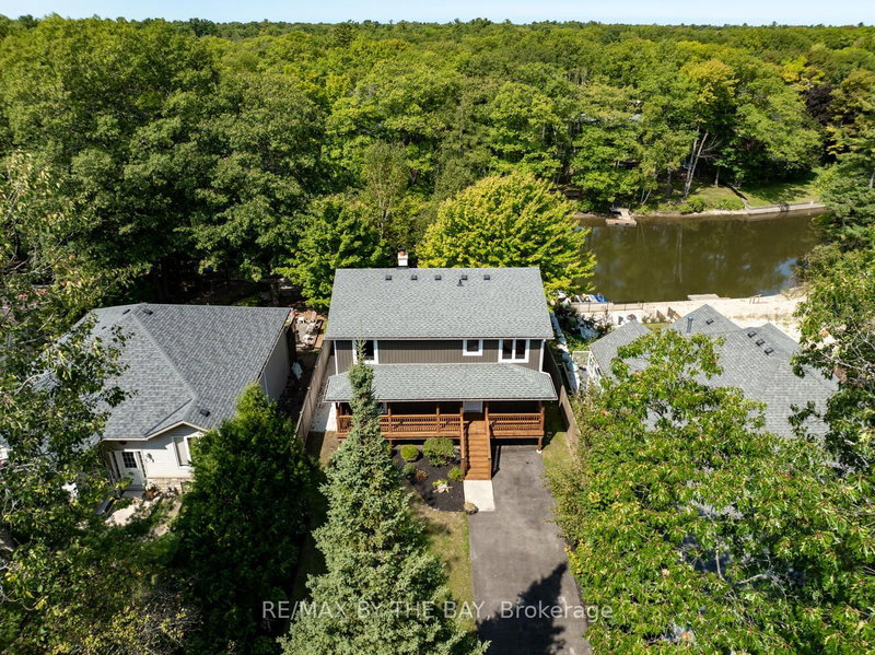 104 Knox Rd E, Wasaga Beach, L9Z 2T5 | Image 3