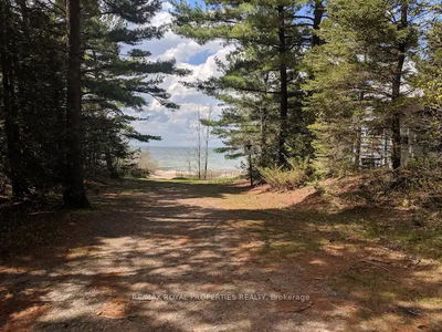 1705 Tiny Beaches Rd, Tiny - Rural Tiny image-0-4