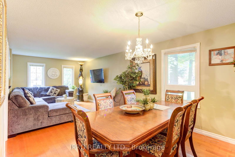 39 Downer Cres  Wasaga Beach, L9Z 1C3 | Image 13