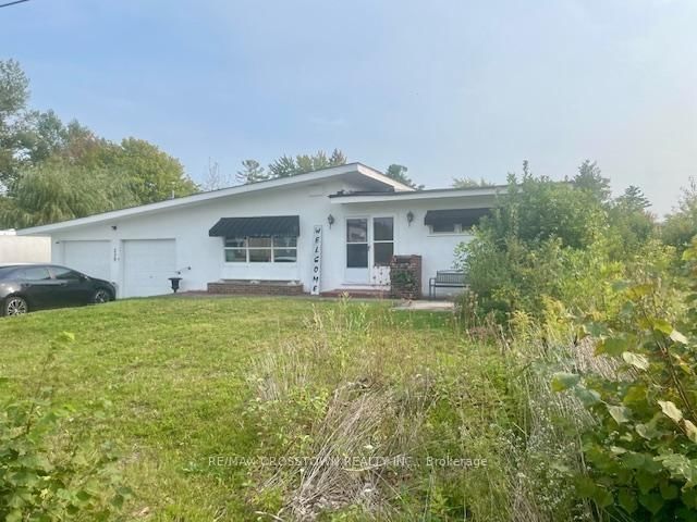 220 Main St, Wasaga Beach - Wasaga Beach image-0-0