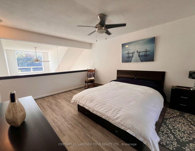 home for lease on 10-81 Laguna Pkwy S