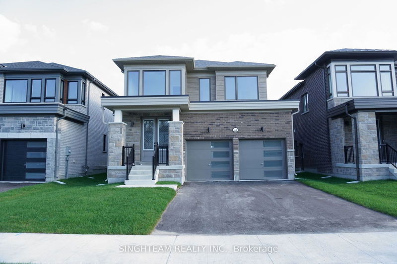 home for lease on 44 Del Ray Crescent