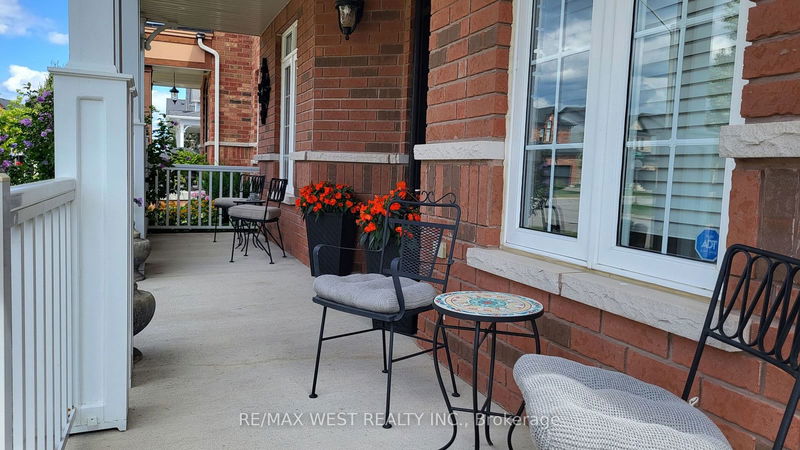 118 Succession Cres  Barrie, L4M 7G7 | Image 4