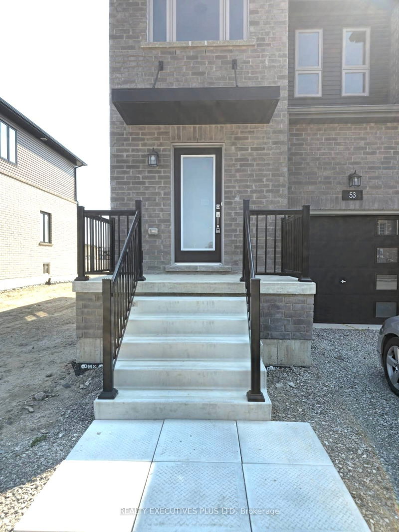 home for lease on 53 Gateway Drive