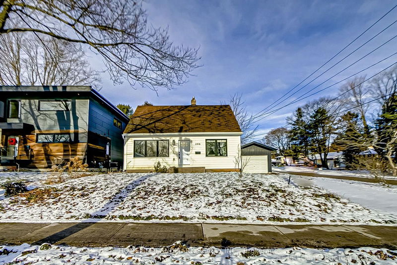 home for lease on Bsmt-206 Napier Street