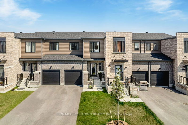 108 Fairlane Ave  Barrie, L9J 0M5 | Image 2