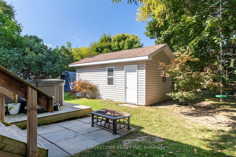 50 Queen St E Springwater, L0L 1P0 | Image 36