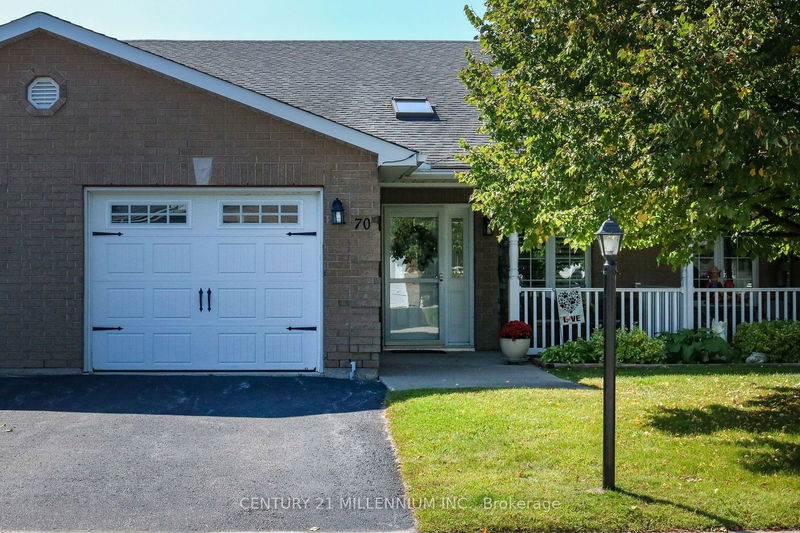 70 Meadow Lane  Wasaga Beach, L9Z 0A3 | Image 1