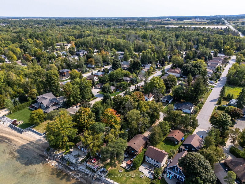 1950 Shore Lane  Wasaga Beach, L9Z 1T7 | Image 18