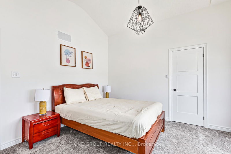 37 Maidens Cres  Collingwood, L9Y 5M3 | Image 25