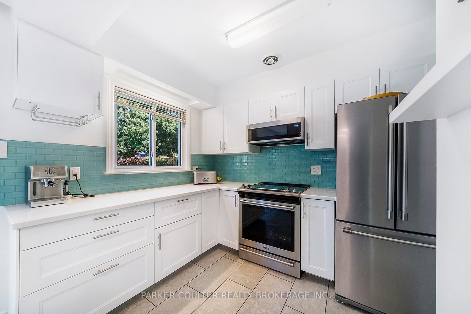 Listing Image 19