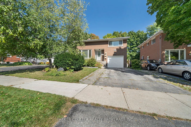 188 Napier St  Barrie, L4M 1W8 | Image 2