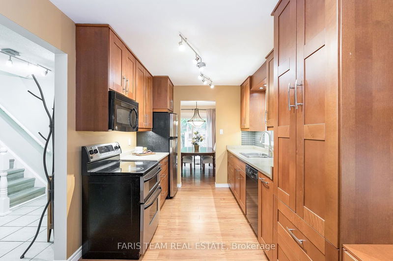 173 Toronto St  Barrie, L4N 1V6 | Image 4